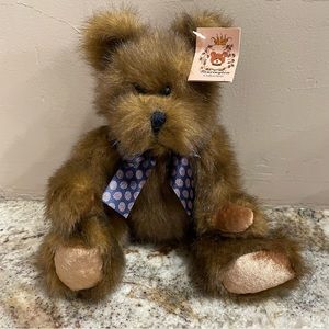 The Bearington Collection RETIRED Brad 20” Tall New Old Stock